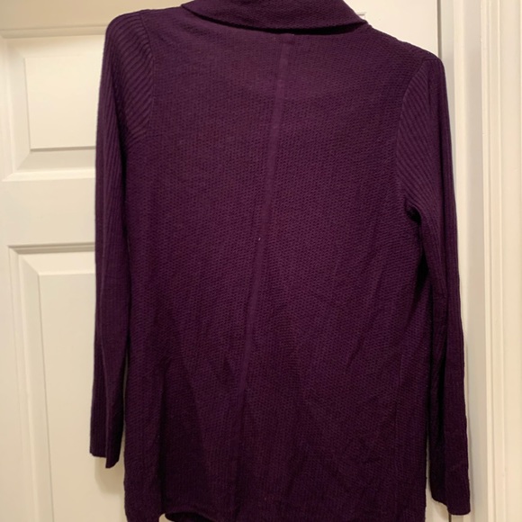 Multi function sweater - Picture 3 of 3